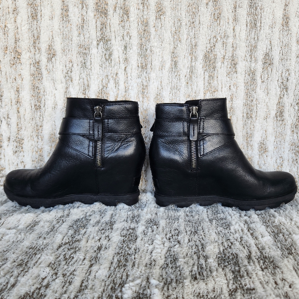 Sorel "Joan of Arctic Wedge II Buckle Bootie" WP Black Leather | Women's Size 8 - Picture 9 of 14